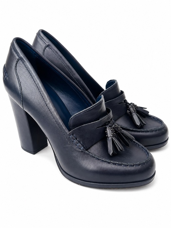 Vince Camuto Shoes - Vince Camuto Women’s Black Leather Tassel Loafers